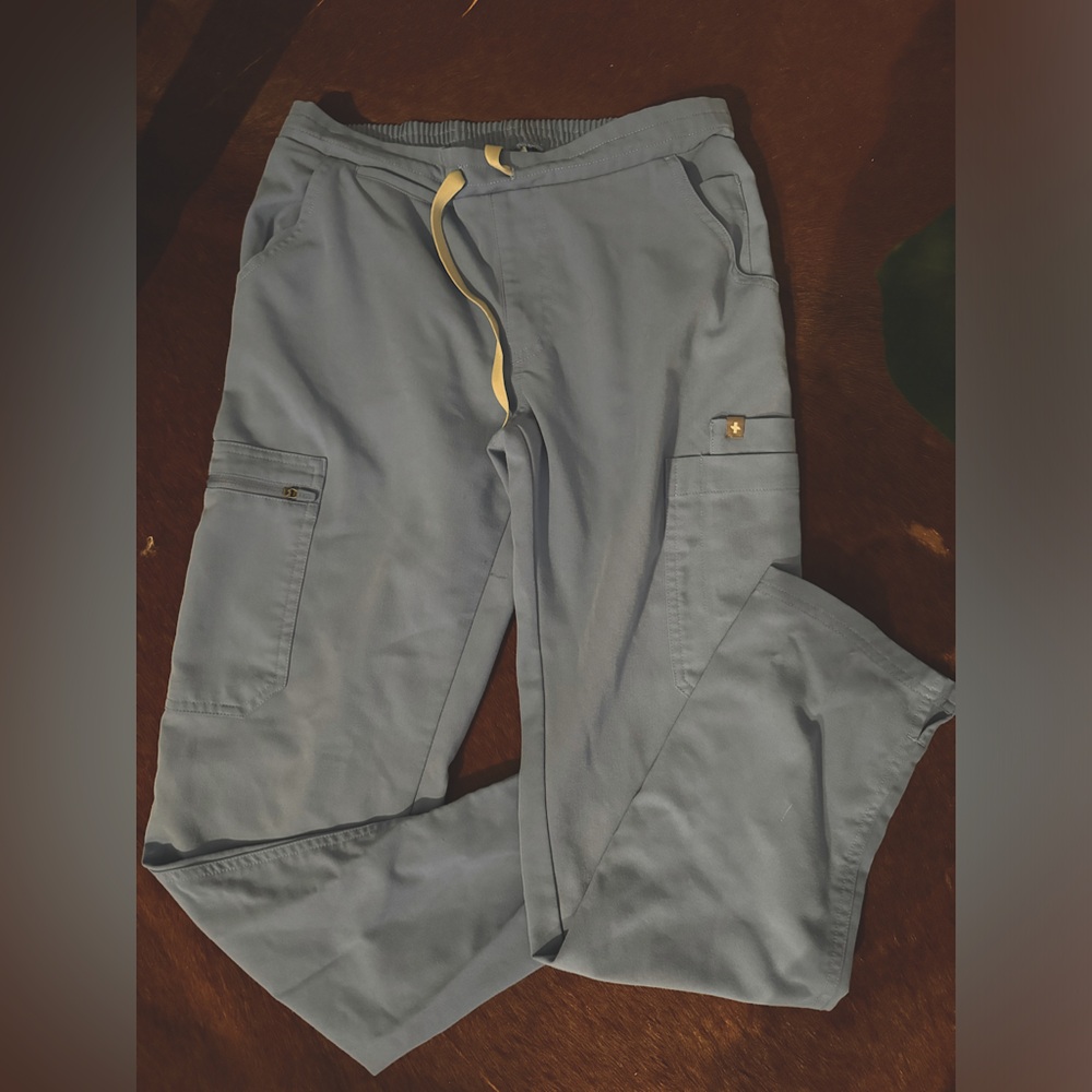 Figs straight leg scrub pants